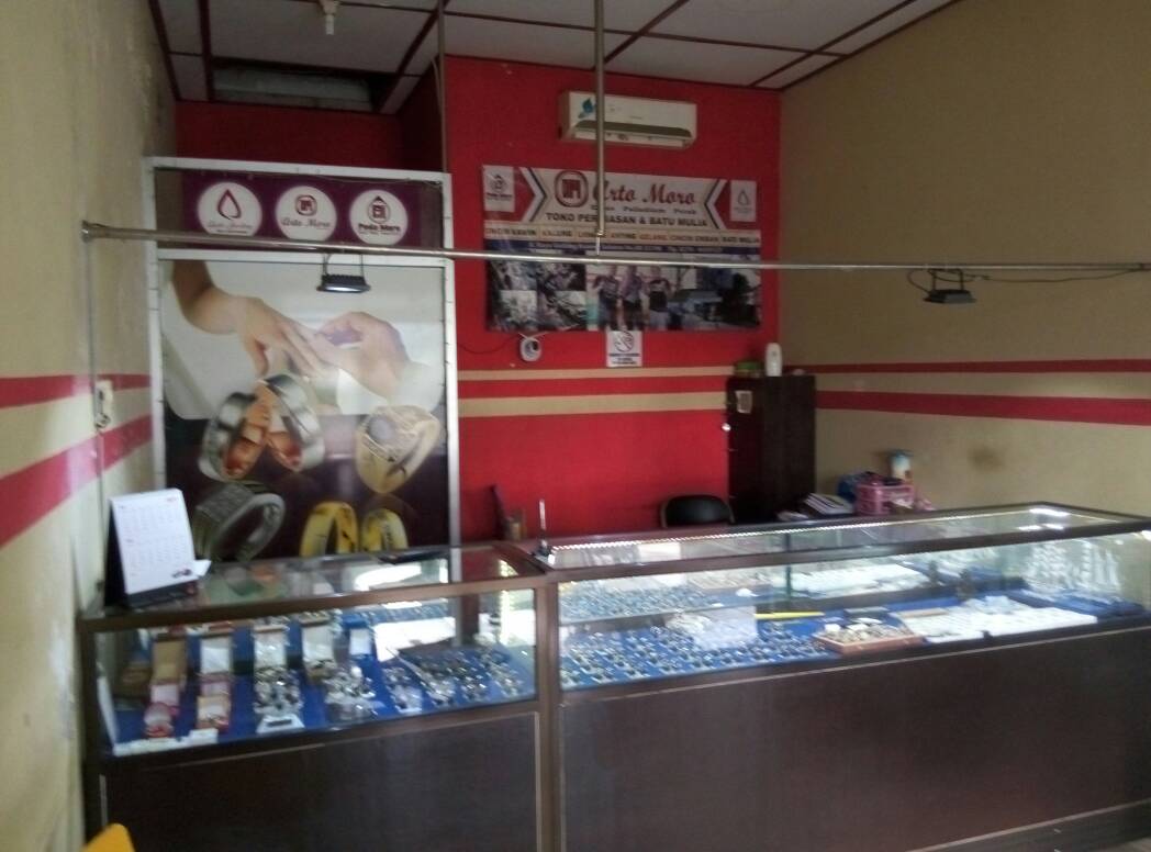 toko perhiasan cincin kawin cincin tunangan emas perak palladium platina 2